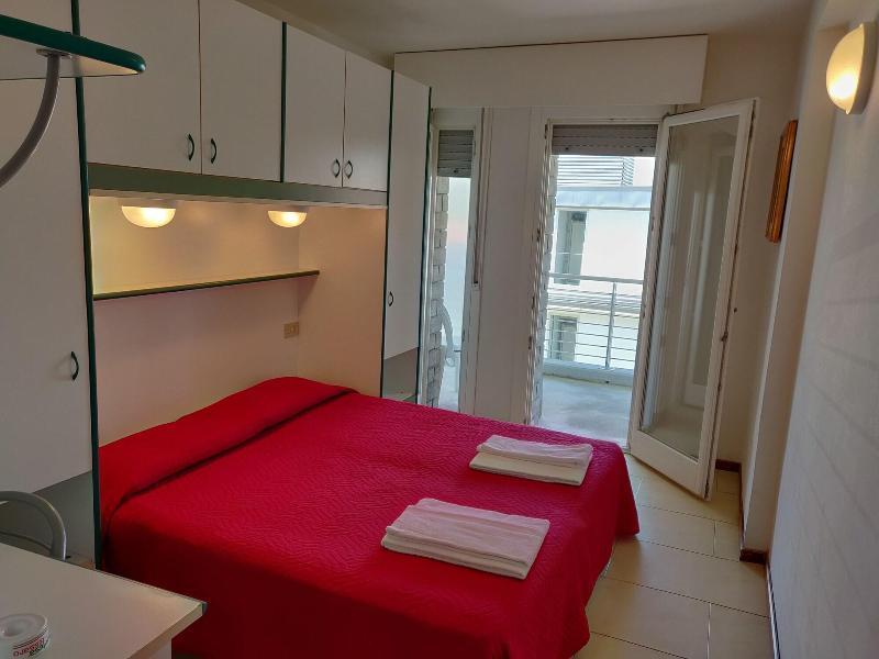 Hotel Ambra Линяно Сабиадоро Екстериор снимка