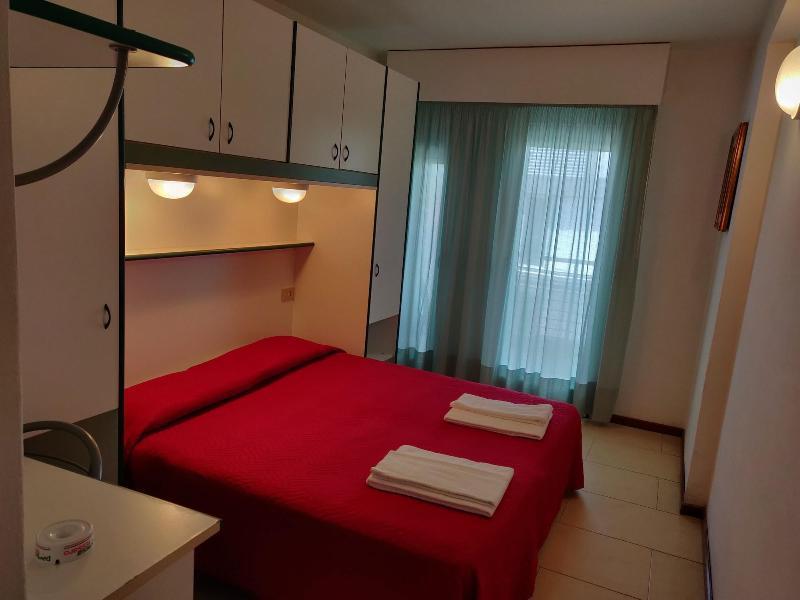 Hotel Ambra Линяно Сабиадоро Екстериор снимка